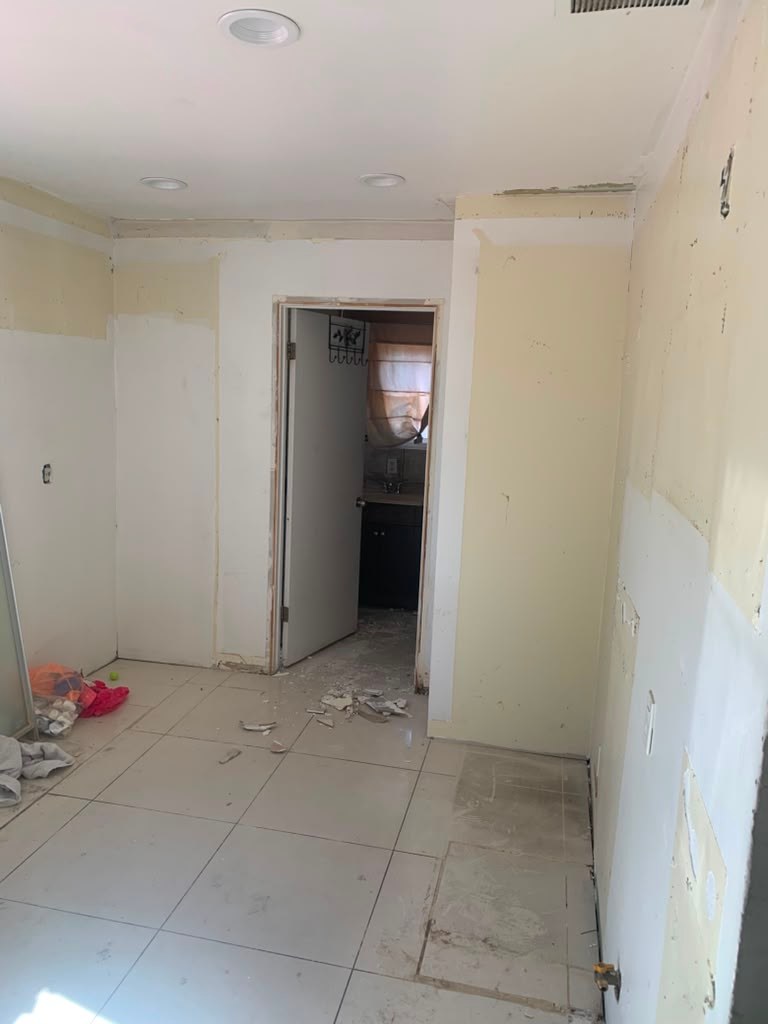 Remodeled Kitchen with Quartz Countertops in Reseda: A Complete Homeowner's Guide